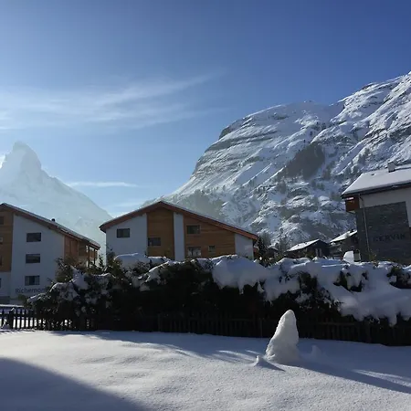 Haus Fleckstein Karibu Apartman Zermatt