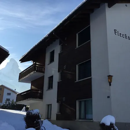 Haus Fleckstein Karibu * ツェルマット